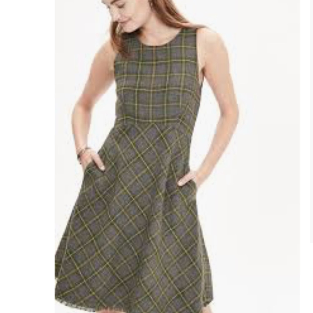 Banana Republic Fit and Flare Dress wool blend 10